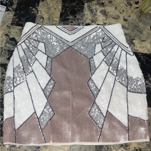 Express Sequin Mini Skirt - Picture 4 of 13